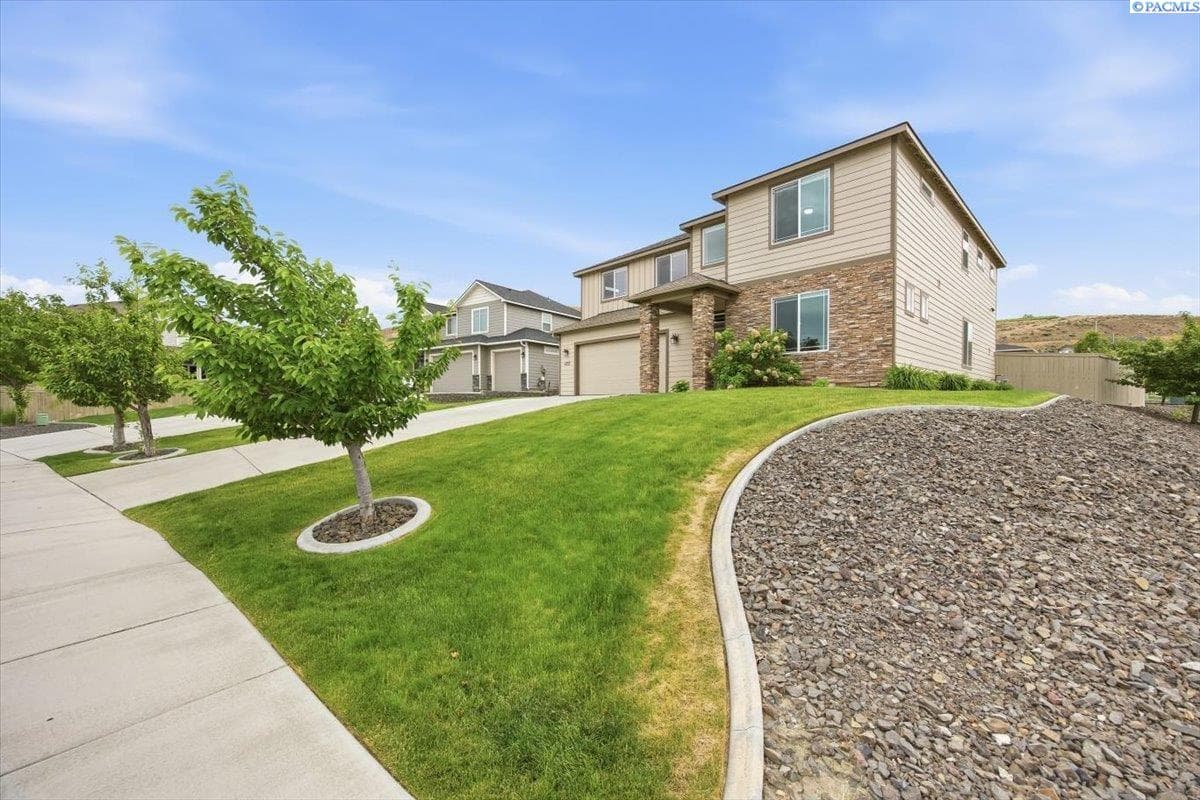 Property photo 44