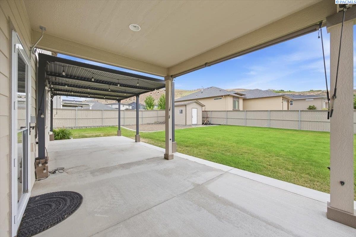 Property photo 38